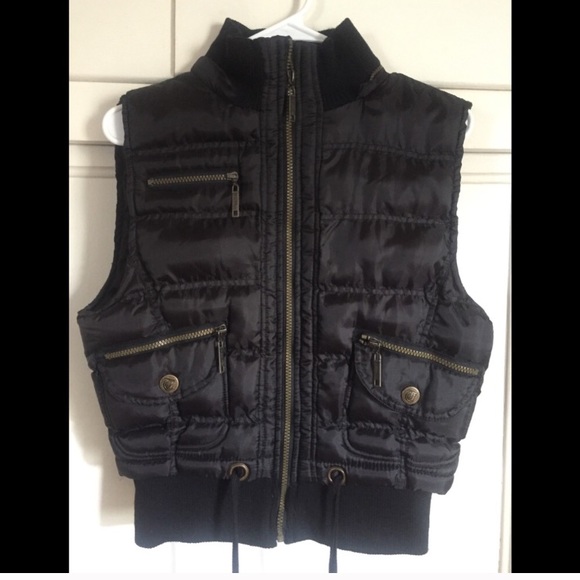 Black Vest with Removable Faux Fur - Picture 2 of 8